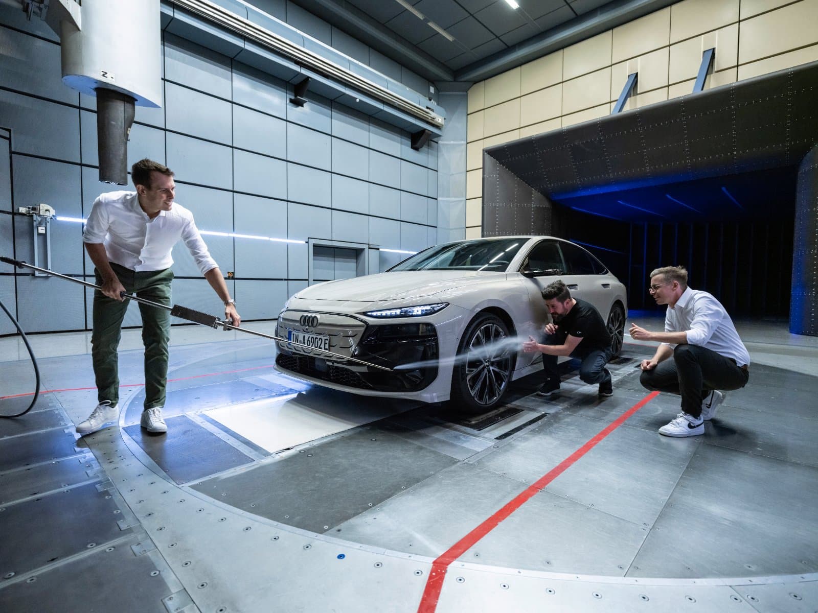 Audi Audi A6 Allroad Returns From $127,900 With First Plug-In Hybrid Option, reviewed on CarTell.tv