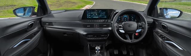 Hyundai i20 N dashboard with six speed manual