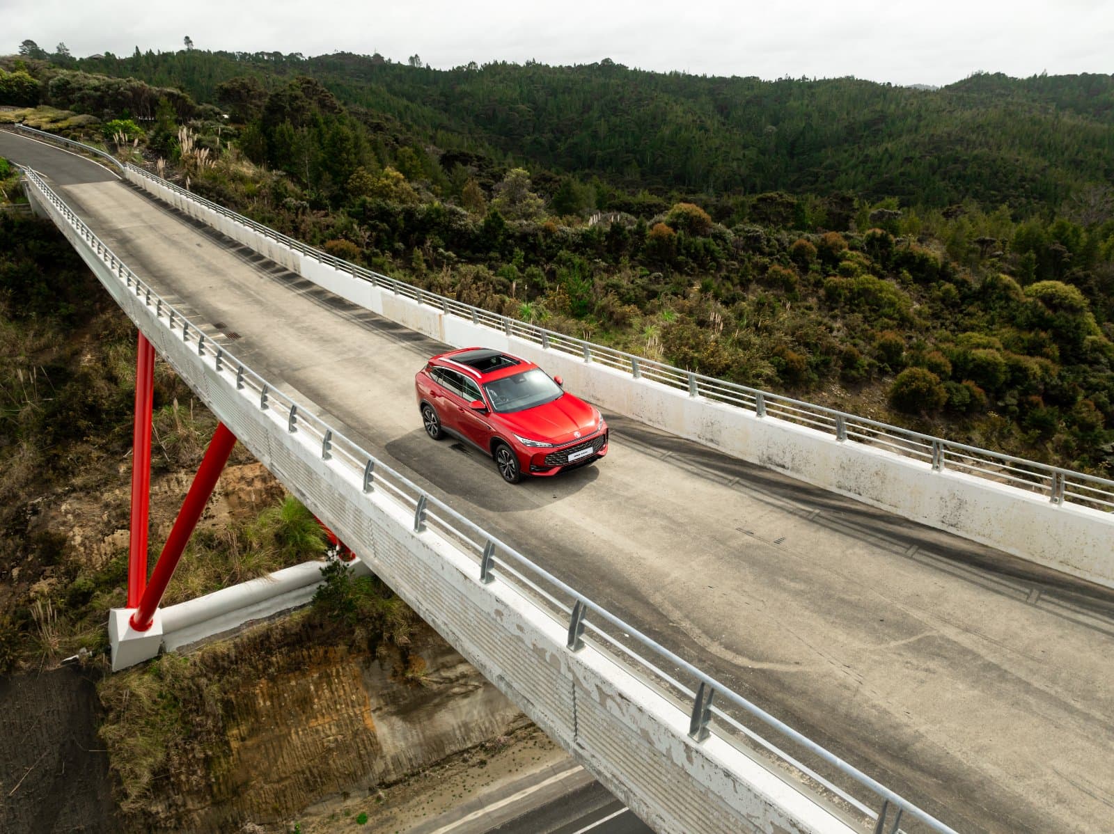 MG MG Runs Zero Per Cent Finance Across the HS and S5 EV Until 30 September, reviewed on CarTell.tv