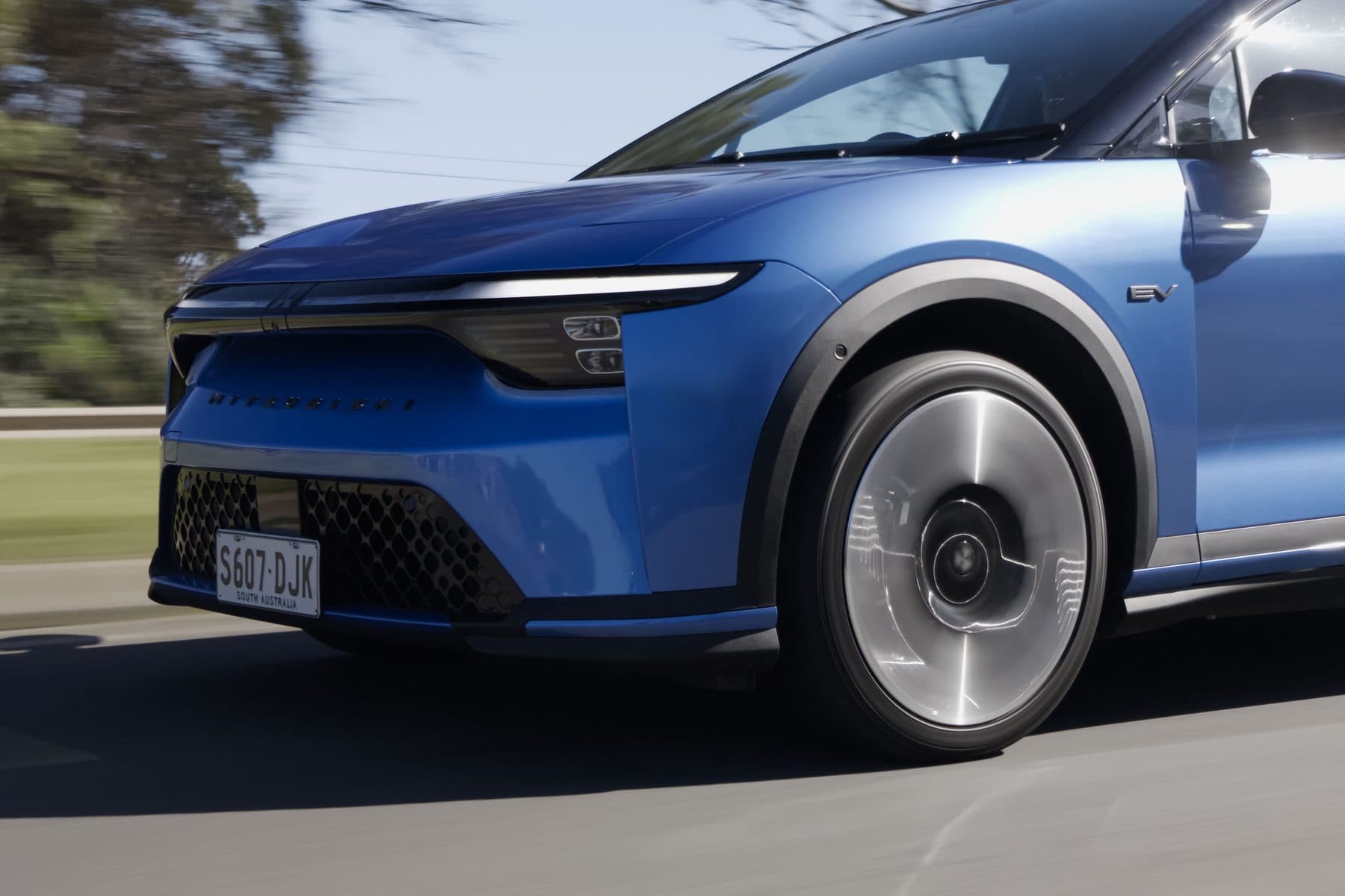 ASX VR-e front wheel and bumper detail