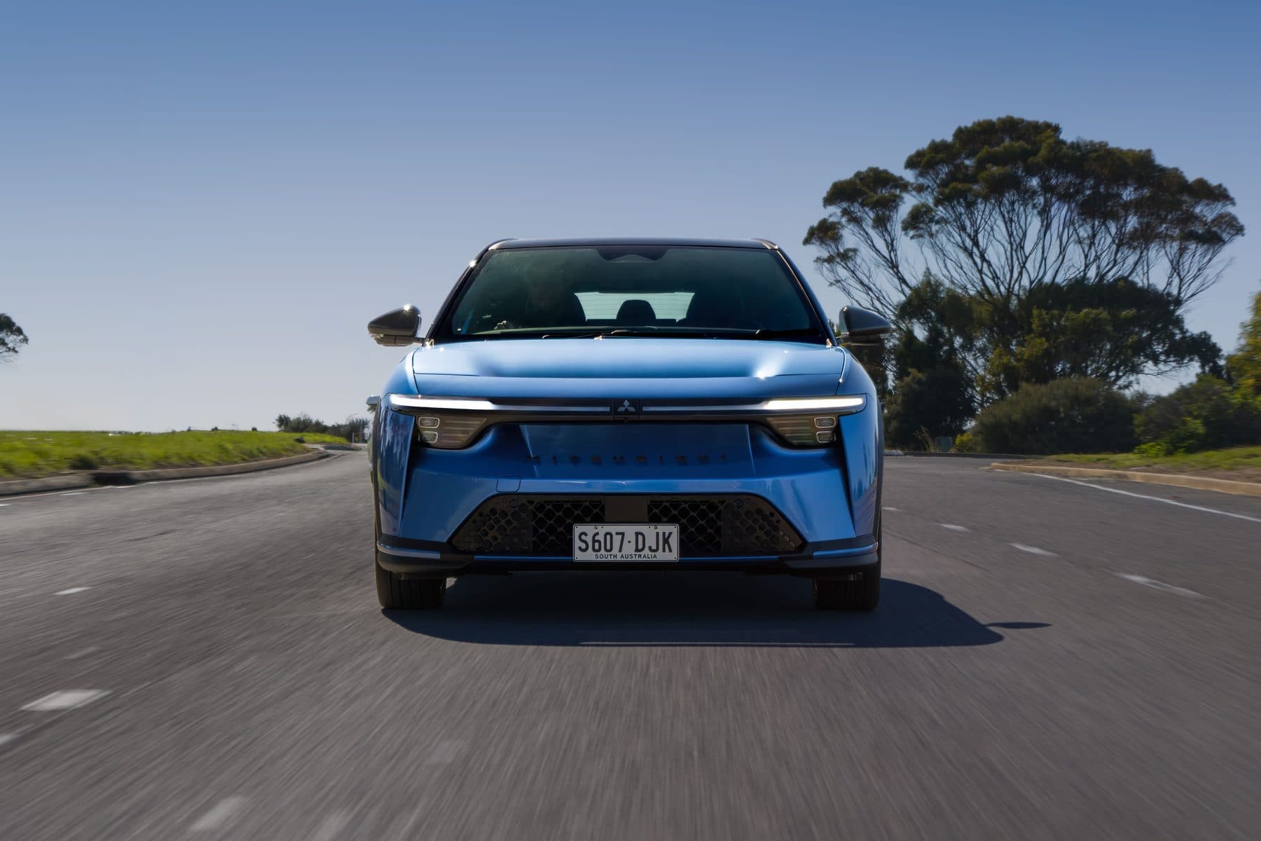 ASX VR-e head on
