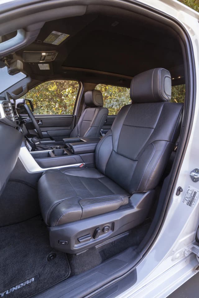 2025 Toyota Tundra Platinum leather front seats