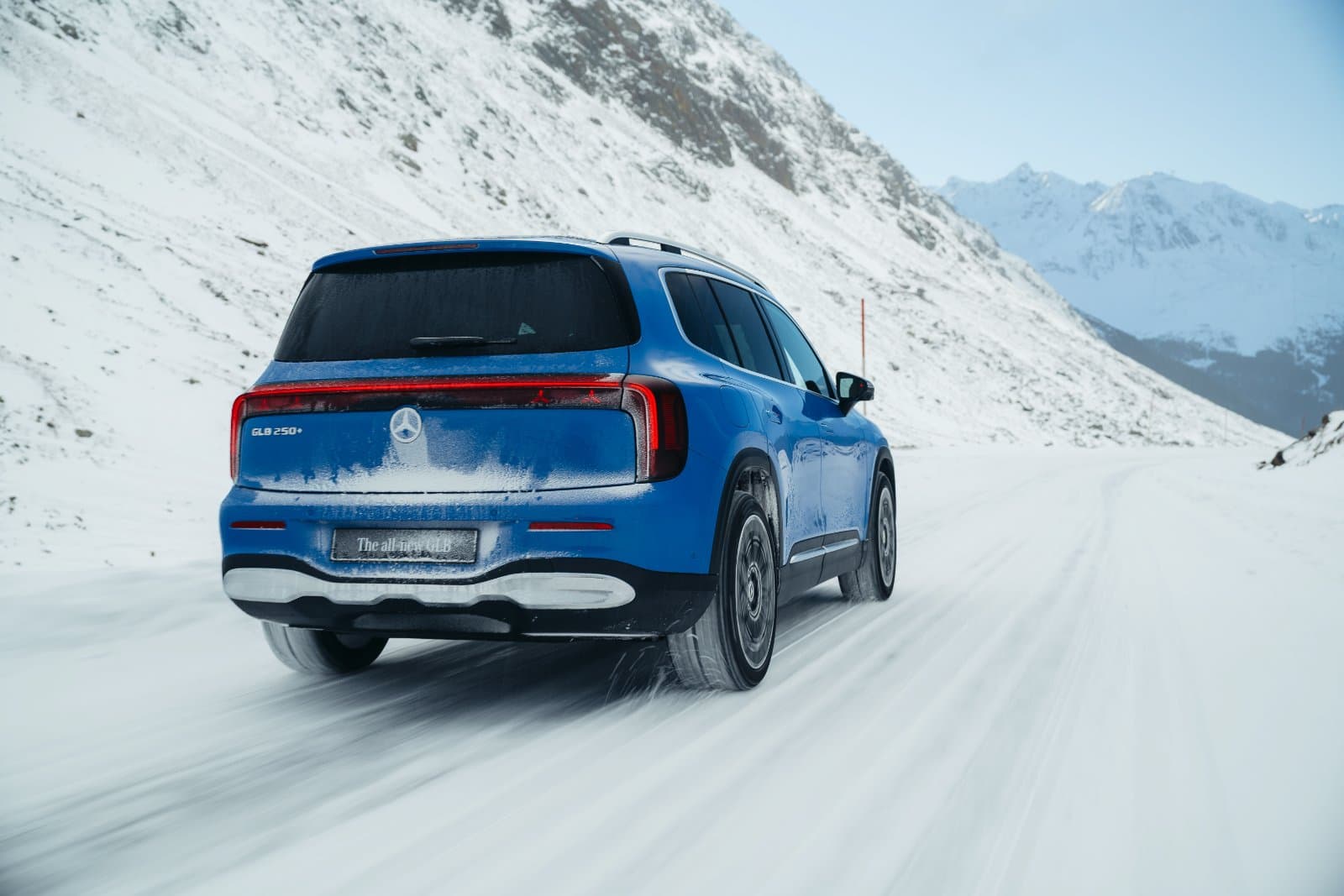 Mercedes-Benz Mercedes-Benz GLB New Generation Lands From $65,400, Adds First Electric GLB, reviewed on CarTell.tv