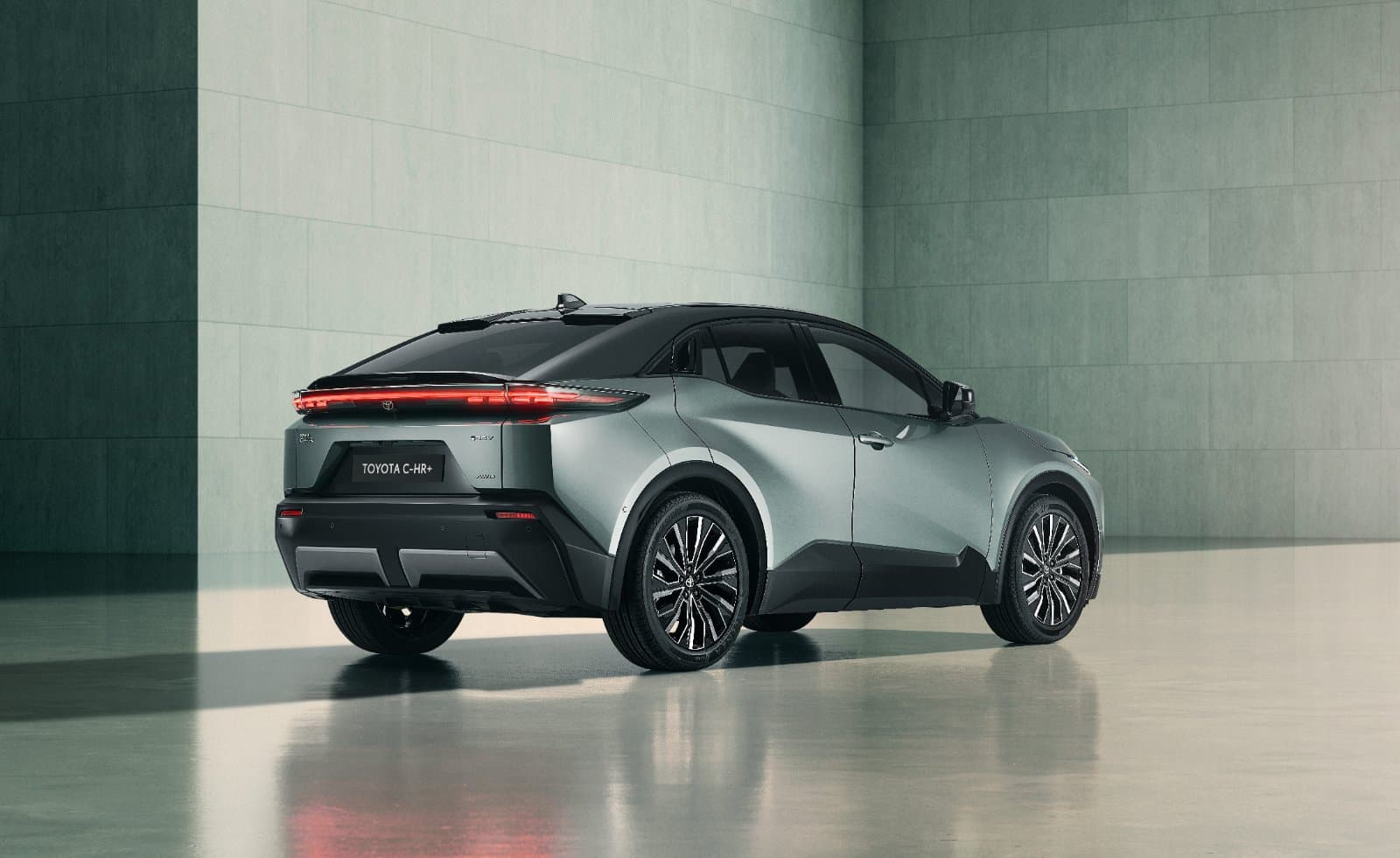 Toyota Toyota's New 1.5-Litre Hybrid Engine Targets 15 Per Cent Better Economy, reviewed on CarTell.tv