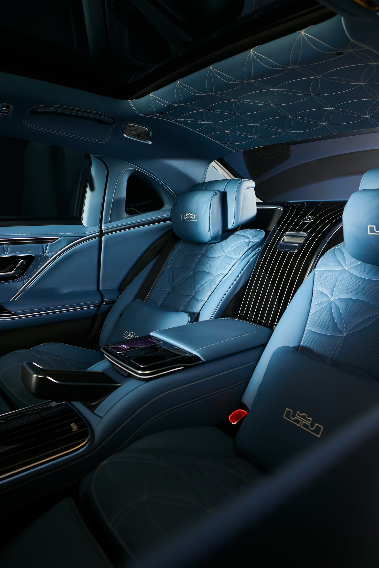 The rear cabin in Stormy Weather blue Nappa leather