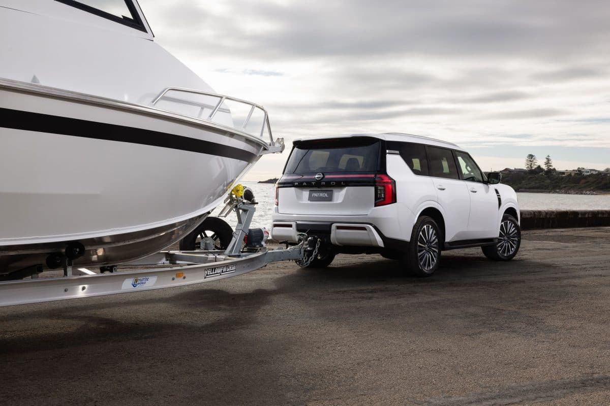 Buying Guide Best Tow Vehicles for Caravans in Australia 2026: Seven Large 4WD Wagons Compared, reviewed on CarTell.tv